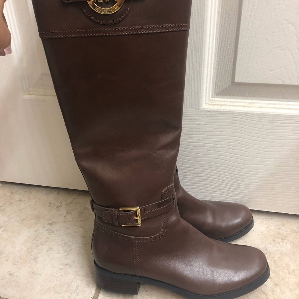 MK Boots - Picture 2 of 3